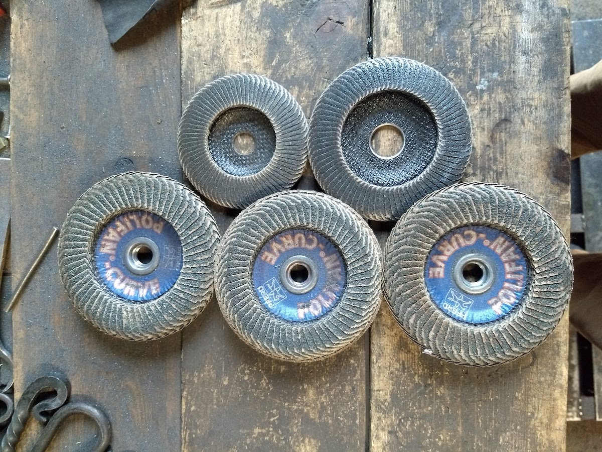 Flap Discs for Shaping Knives