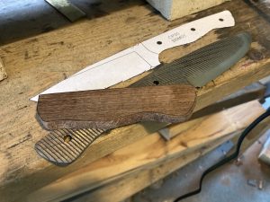 Handling the Knife with Rosewood